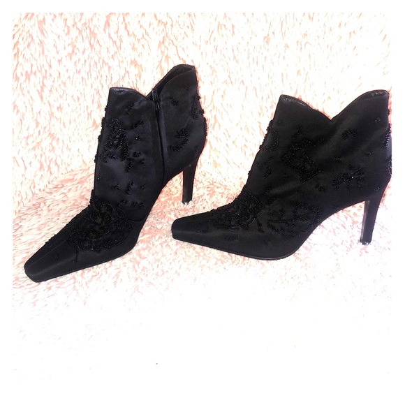 Enzo Angiolini Noel Embellished Ankle Boots - Picture 1 of 5